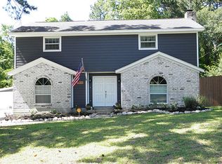 10215 Woodhollow Dr, Conroe, TX 77385