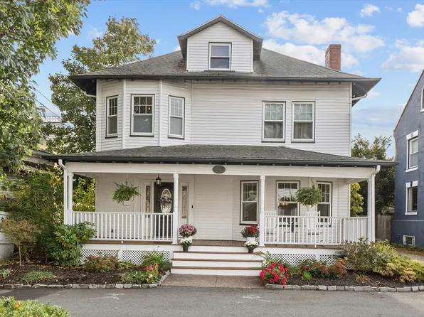 11 Greenleaf Cir, Lynn, MA 01902
