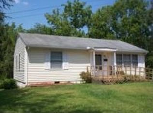 211 Bunker Ln, Oak Ridge, TN 37830