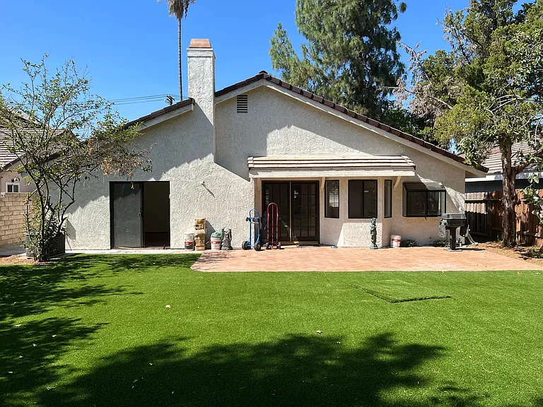 20230 Stagg St — Photo 30