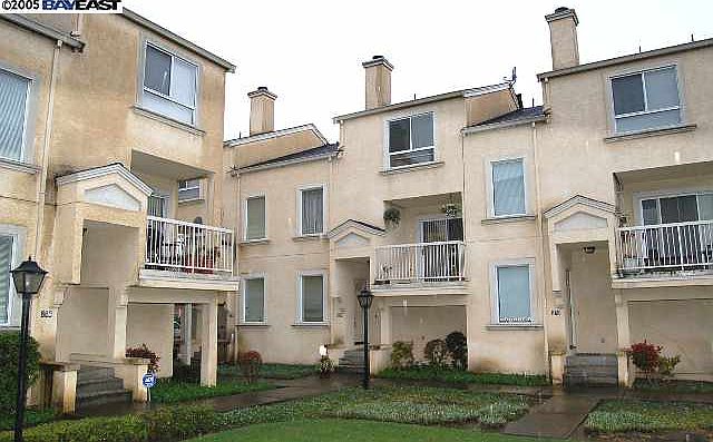 1st image of 276 Estabrook St #11