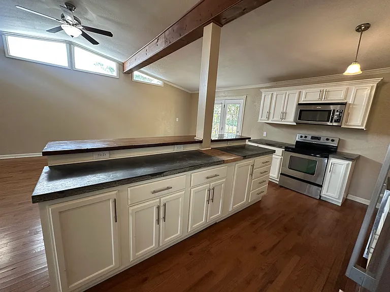 1610 S Saint Louis Ave #1 — Photo 12