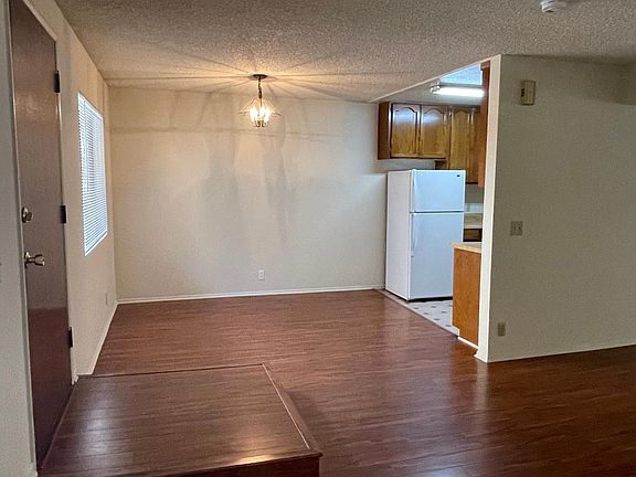 4th image of 1818 Stoner Ave #X