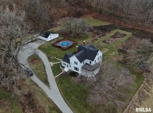 15424 Chandlerville Rd, Beardstown, IL 62618