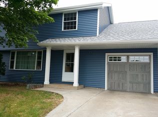 11817 Bittersweet St NW, Coon Rapids, MN 55433