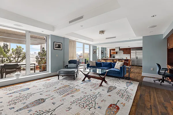 Sold by Compass | media 1