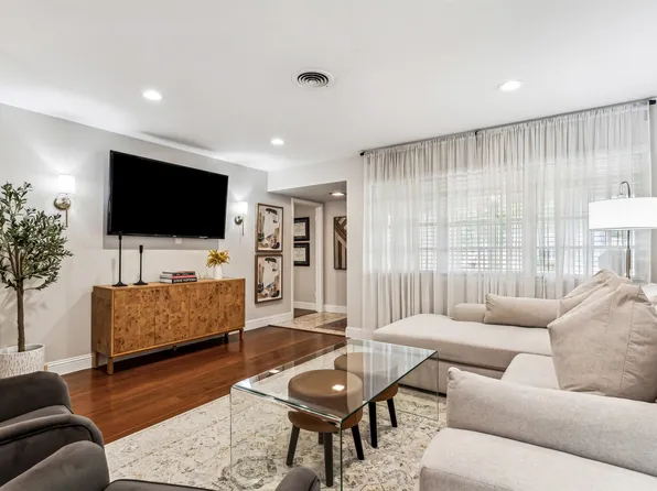 12022 Sunland St, Dallas, TX 75218