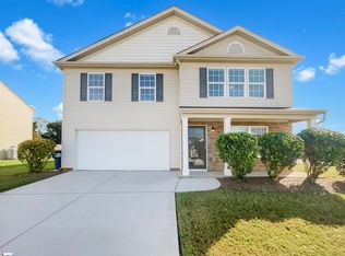 111 Hickory Knob Ln, Wellford, SC 29639