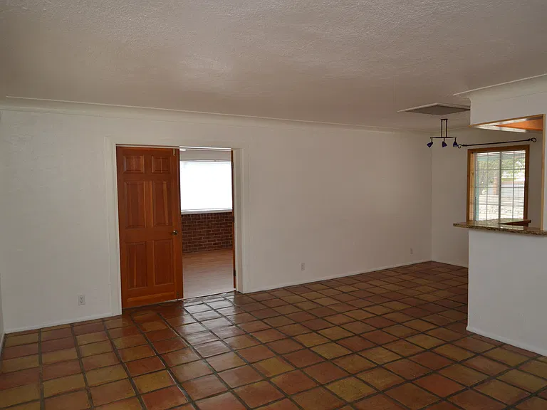 223 N Bentley Ave — Photo 2