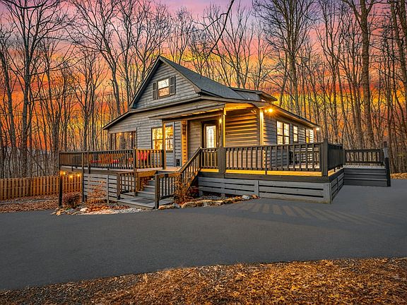 3rd image of 403 Sugar Mountain Rd