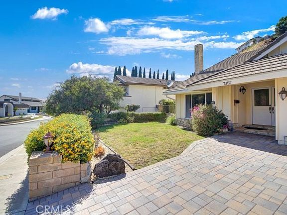 3rd image of 3107 Mesa Verde Dr