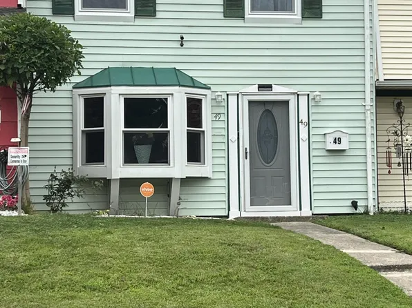 49 Fairmount Dr, Willingboro, NJ 08046