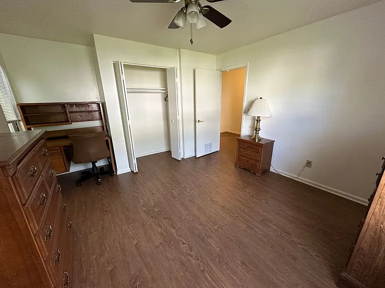 315 Clement St #E — Photo 9
