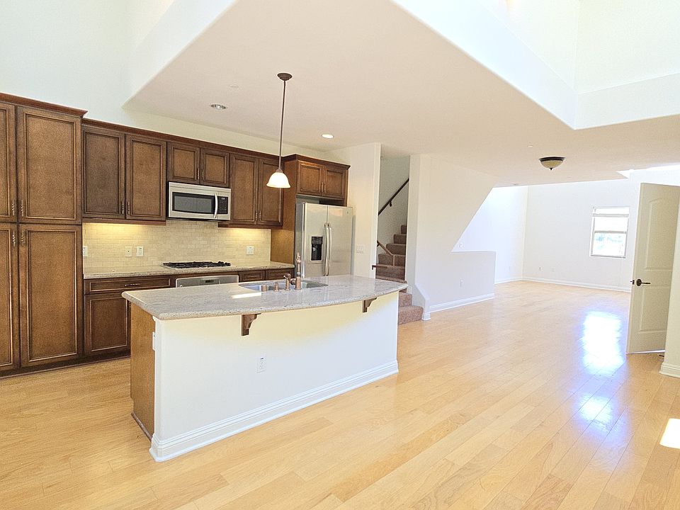 1st image of 23128 Sherman Pl #405