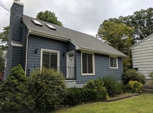 52 N Shore Rd, Denville, NJ 07834