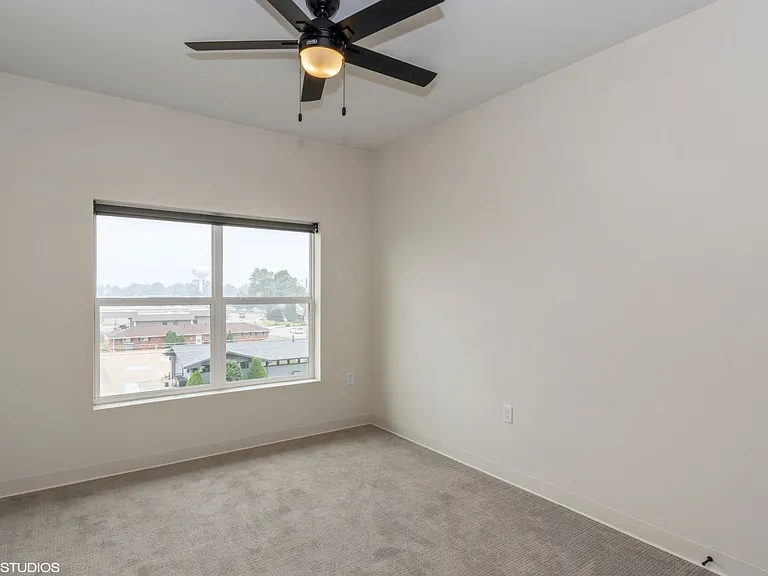 Green Park Apartment Living — Photo 40