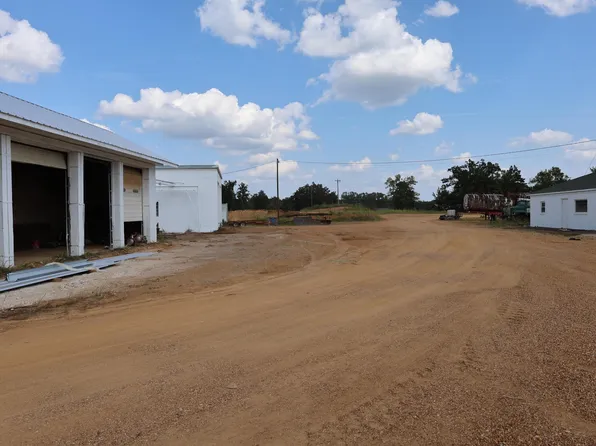 0 Highway 64 Hwy W, Crump, TN 38327