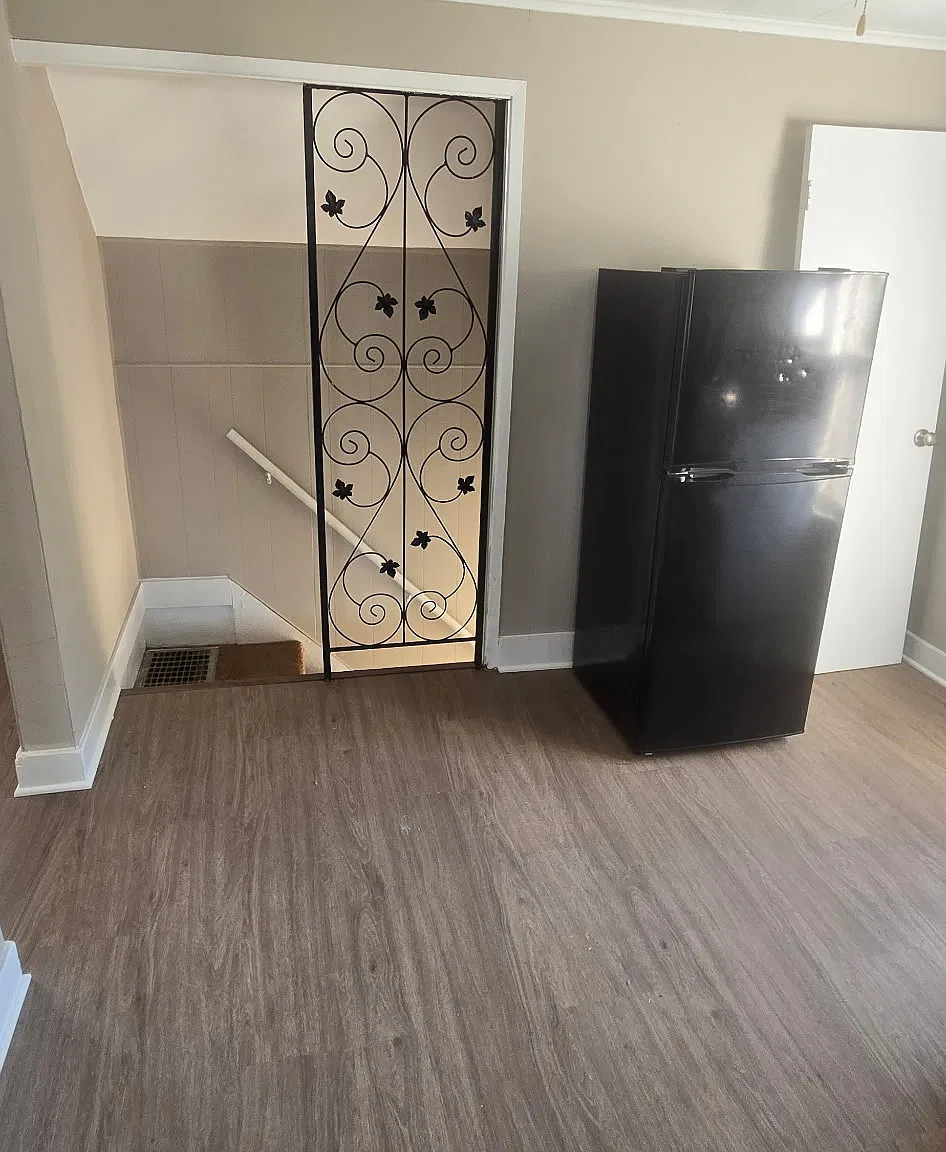 Studio, 600 sqft, $875 — Photo 2
