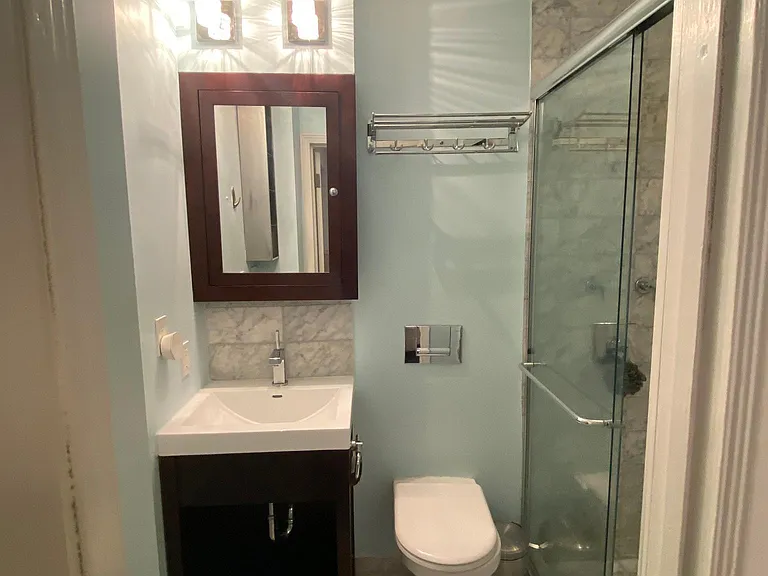 637 Powell St #102 — Photo 22