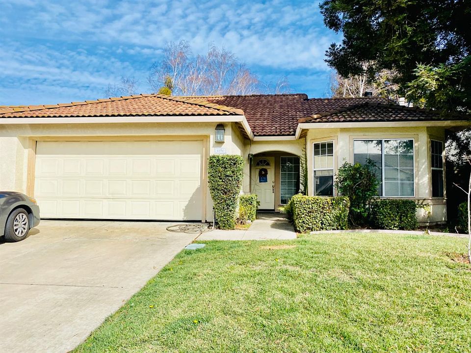 1st image of 10150 River Falls Cir