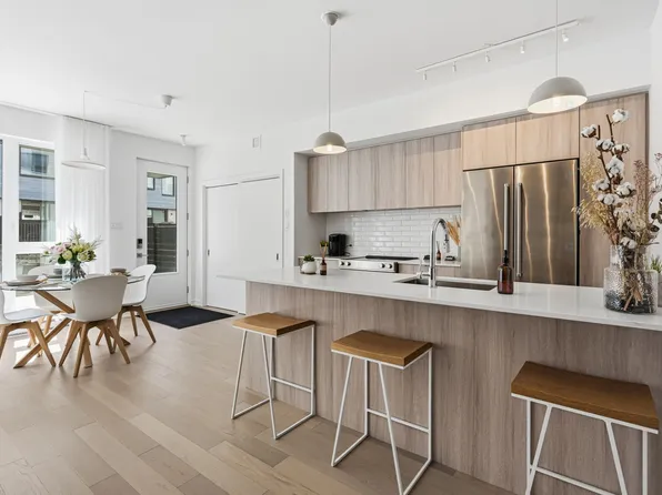 2778 Rue Gilford #6, Montreal, QC H1Y 0C9