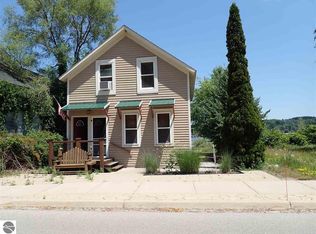 170 Furnace St, Elberta, MI 49628