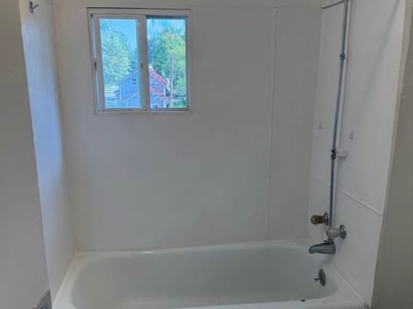 82 Jessamine Ave E #2