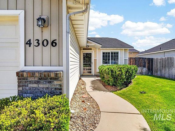 2nd image of 4306 S Glenmere Way