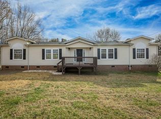 1140 W Holt St, Mebane, NC 27302