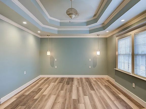 5th image of 1163 Gilbert Dr #1161
