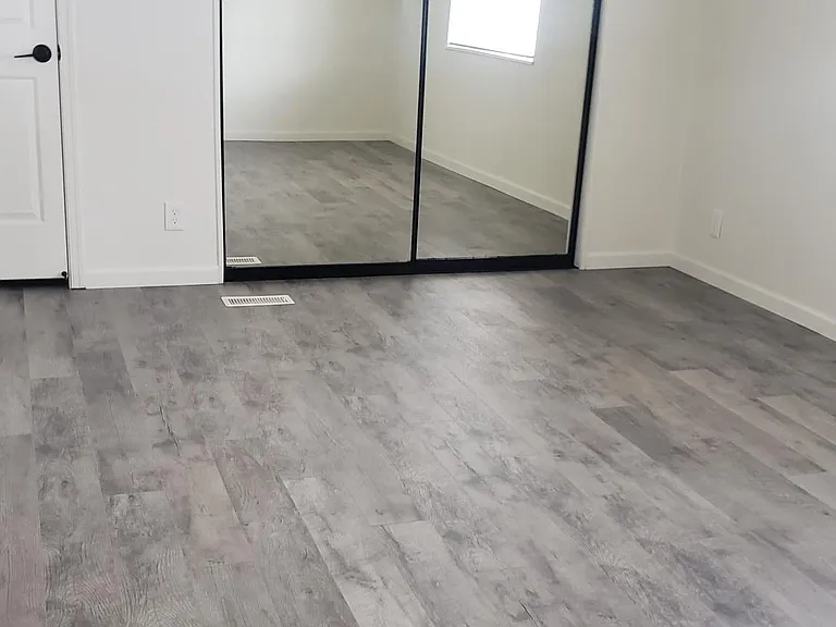 3203 E Hearne Ave — Photo 15