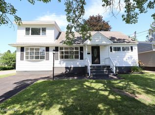 1220 Hemlock St, Schenectady, NY 12306