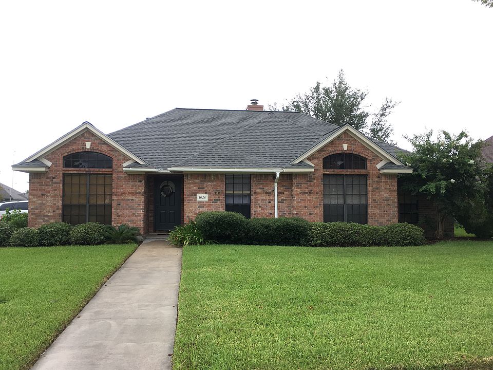 2nd image of 1026 Mockingbird Ln