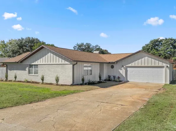 1435 El Rito Dr, Gulf Breeze, FL 32563