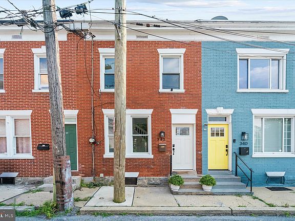 2nd image of 342 Hand Ave