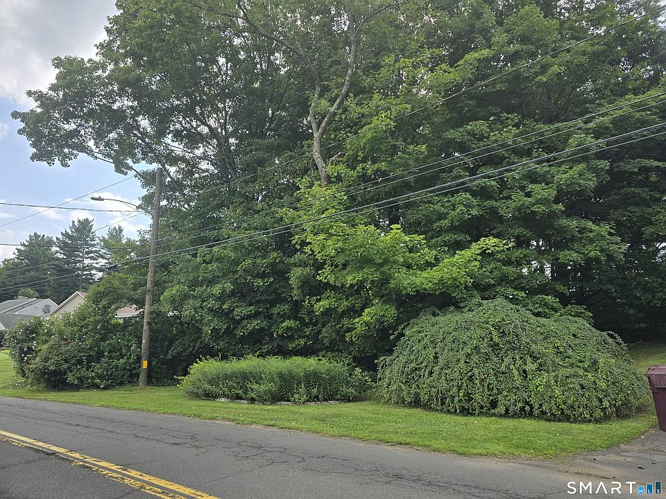 2nd image of 9066 Woodpond Road