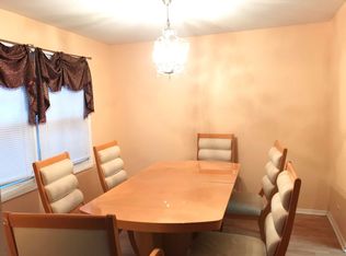 856 Longboat Ln, Schaumburg, IL 60194