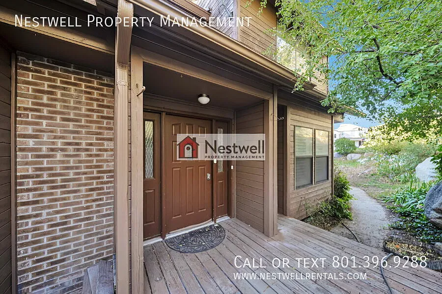 Fantastic 4-bed home in Sandy! — Photo 1