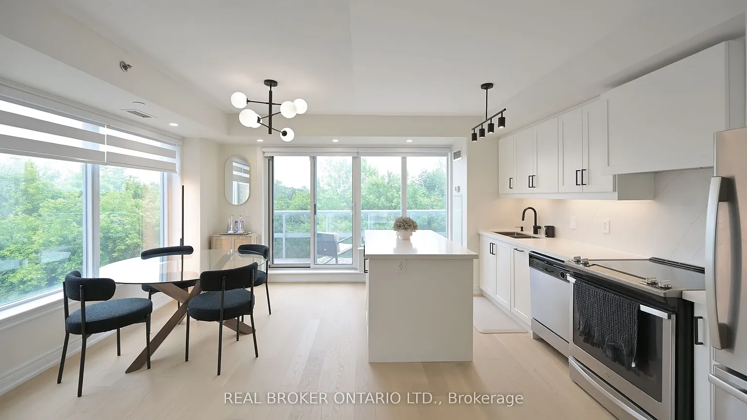 701 Sheppard Ave W #415 photo 1