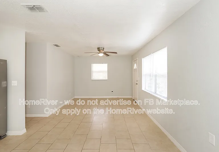 705 W 9th St — Photo 4