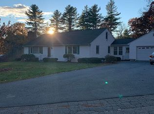 1 Sugar Brook Rd, Plainfield, CT 06374