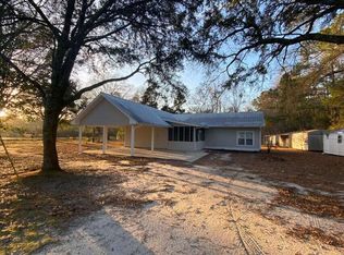 21 Gloverville Ln, Round O, SC 29474