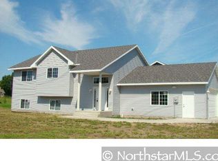 802 Morningside Loop St, Saint Joseph, MN 56374