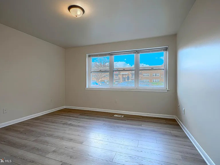 3645 Glengyle Ave #3F — Photo 16