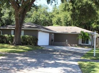1348 Overcash Dr, Dunedin, FL 34698