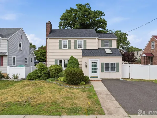326 Melrose Ave, Middlesex, NJ 08846