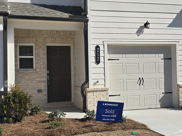 209 Kenoot Dr #1 — Photo 1