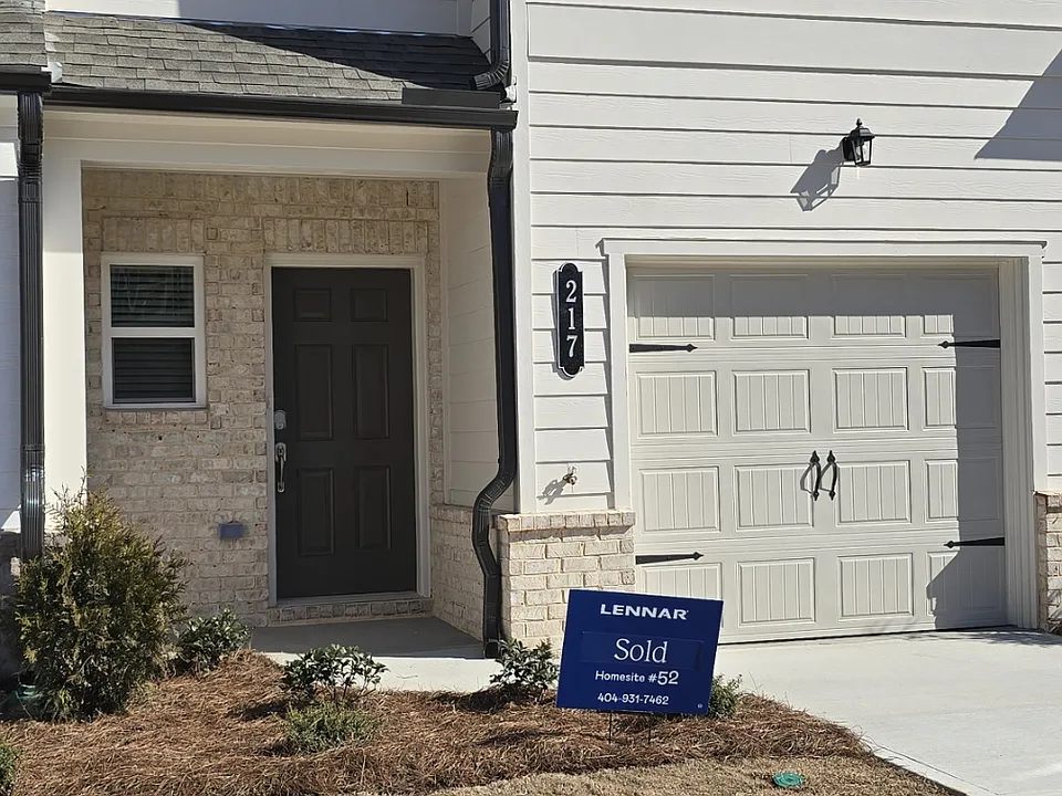 209 Kenoot Dr #1