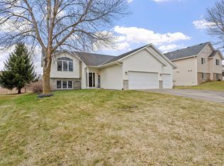2218 Chase Dr, Faribault, MN 55021
