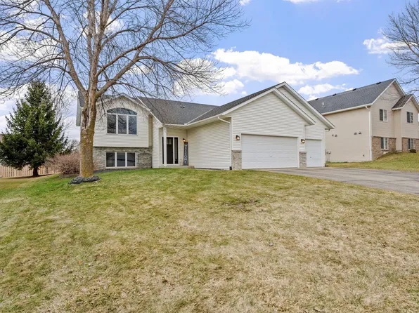 2218 Chase Dr, Faribault, MN 55021